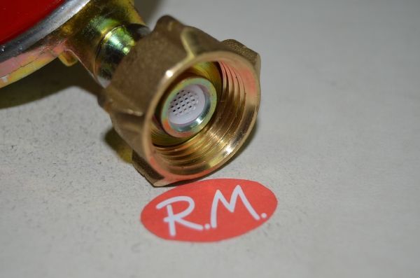 Regulador GLP baja presión 37 mbar - Imagen 2