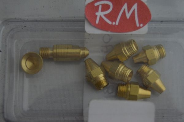 Conjunto inyectores a butano calentador Junkers W135
