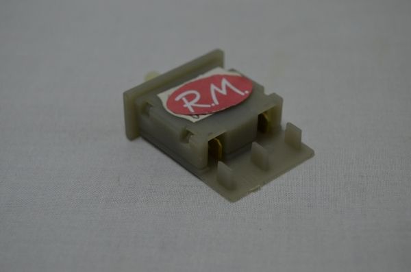Pulsador luz frigorífico Ignis 481927618338