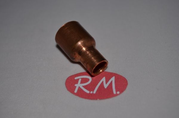 Reducción cobre aire acondicionado macho 3/8" hembra 1/4" soldar