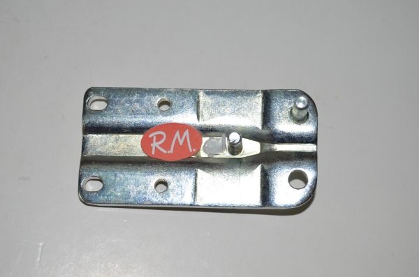 Bisagra inferior congelador vertical Balay 3GV1610 617390 - Imagen 2