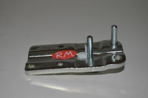 Bisagra inferior congelador vertical Balay 3GV1610 617390