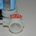 Electroválvula 2 vías Indesit salida lateral  C00110333 - Imagen 3