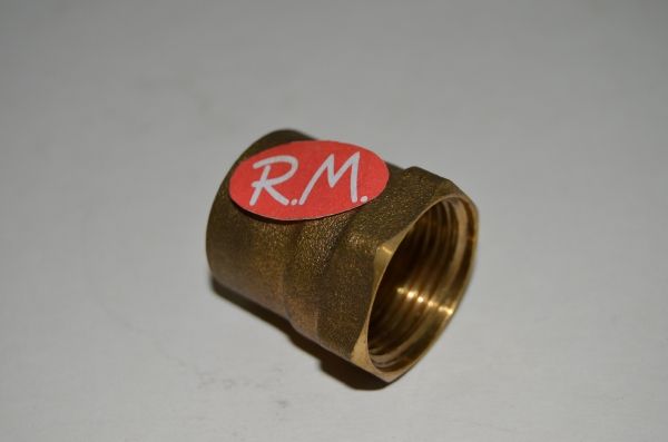 Enlace latón 180° rosca H-3/4 soldar 22 mm
