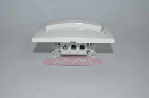 Pulsador empotrar blanco Solera ERP03U