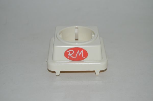 Tapa base enchufe TTL marfil Fontini quattro 4394 - Imagen 2