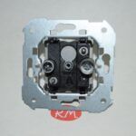 Toma de señal modular R-TV+SAT intermedia Simón 75467-69