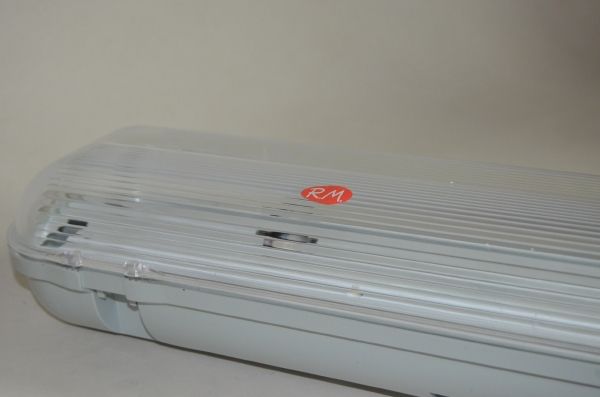 Pantalla fluorescente estanca 2 tubos 58w