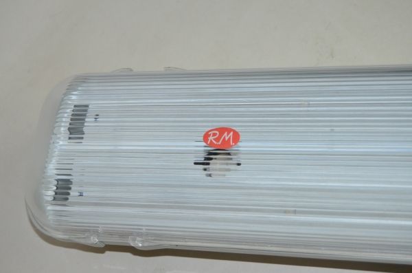 Pantalla fluorescente estanca 2 tubos 58w - Imagen 2