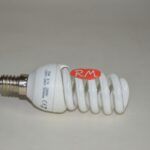 Bombilla bajo consumo espiral E-14 15W 2800K