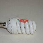 Bombilla bajo consumo espiral E-14 20W 2800K
