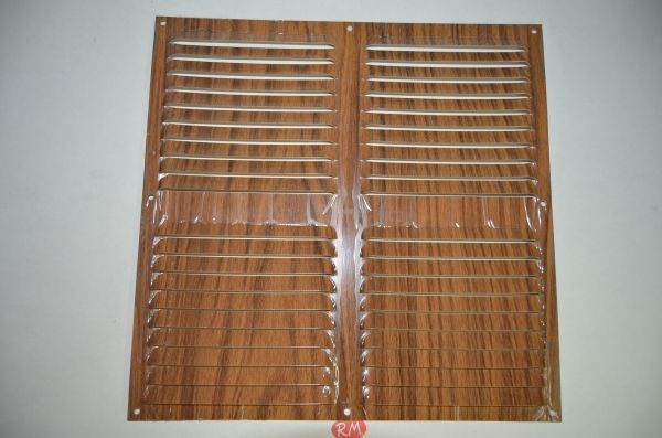 Rejilla plana aluminio madera oscura 30´1*30´2 cm