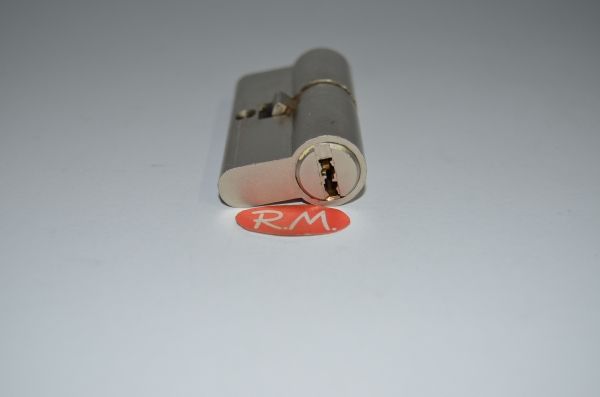 Cilindro Tecon seguridad R13 níquel 30 x 30 mm