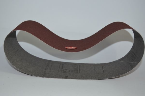 Lija de banda 100 x 690 grano 120