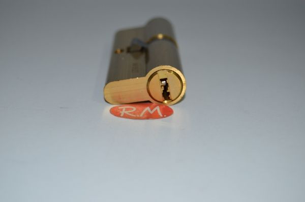 Cilindro Tecon seguridad R15 latón 40 x 40 mm