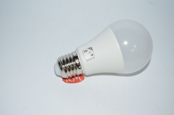 Bombilla led Standard E-27 10 W 6400k sensor crepuscular y movimiento