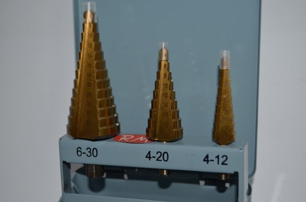 Brocas escalonadas 4 a 12 / 4 a 20 / 6 a 30