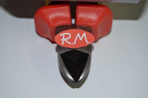 Alicate mango aislado 1000v corte lateral 160 mm
