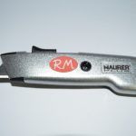 Cutter metálico hoja autoretráctil 18 mm