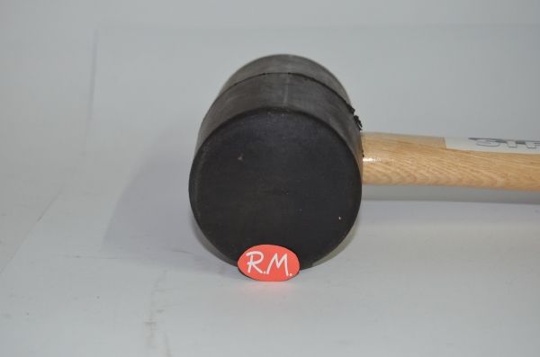Maza de goma 680 gr mango madera