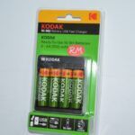 Cargador para 4 pilas recargables AA y AAA