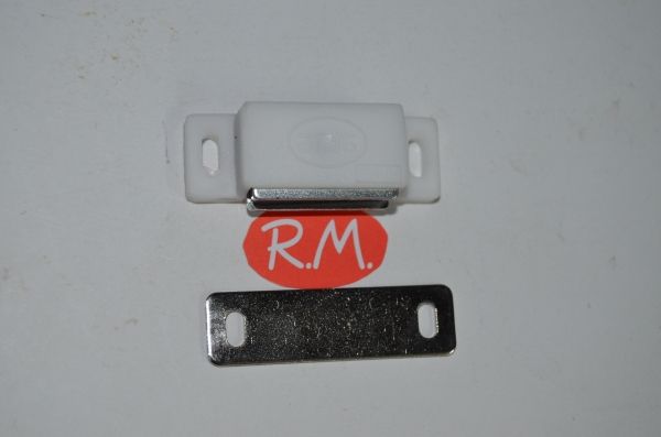 Cierre imán magnético 43 x 15 mm