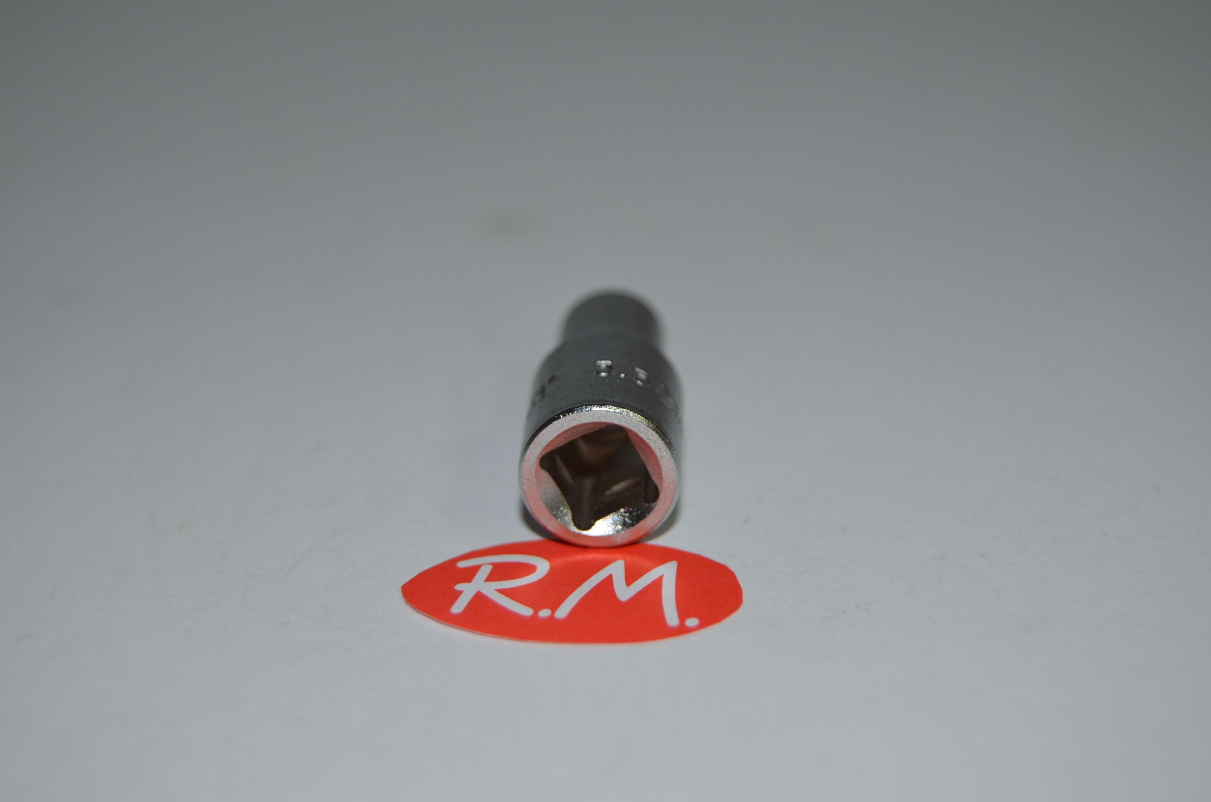 Llave de vaso hexagonal 10 mm 1/4"
