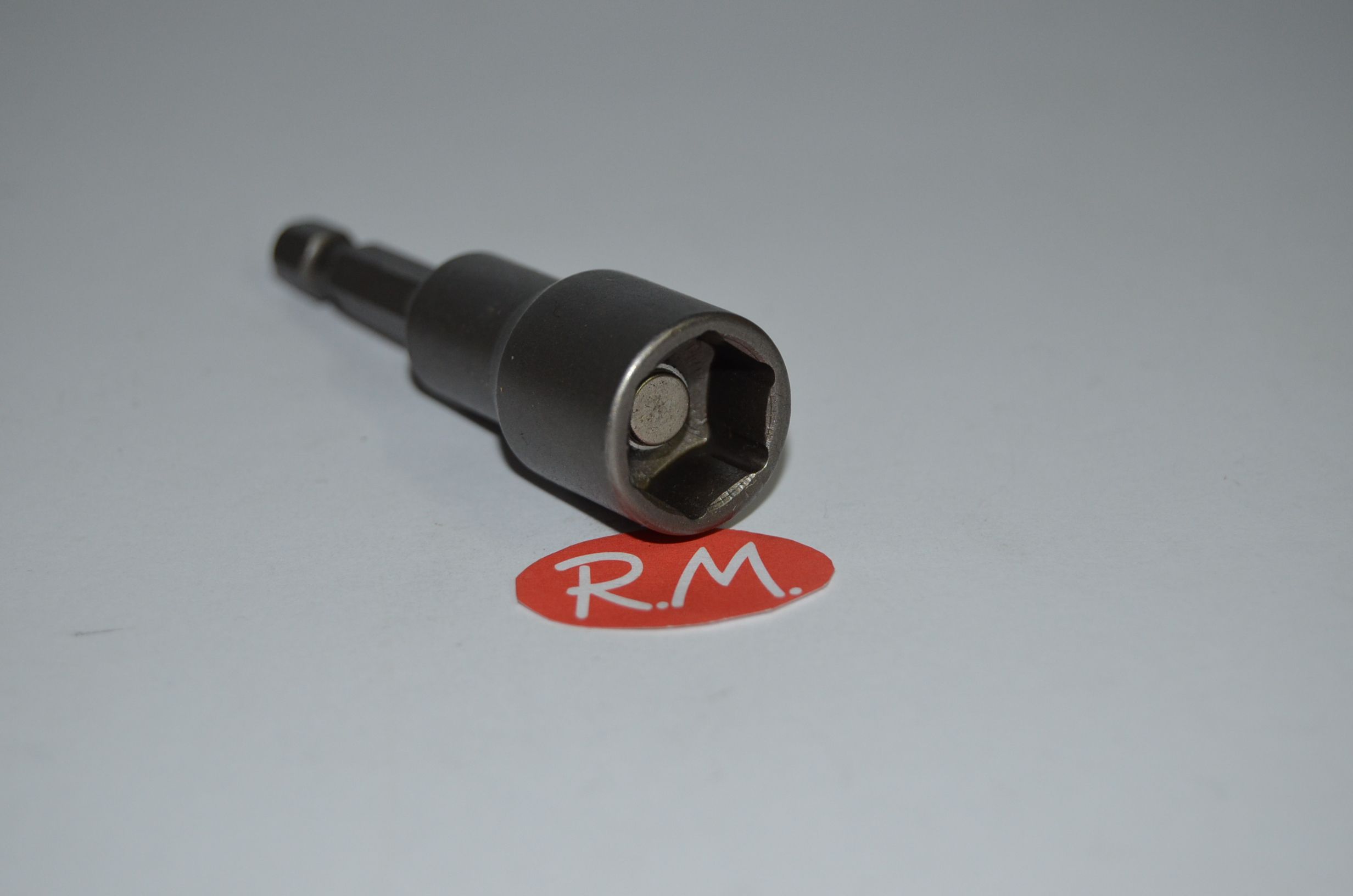 Llave de vaso magnética 13 mm