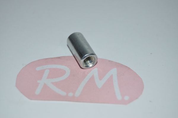 Manguito cilíndrico M6 x 20 mm