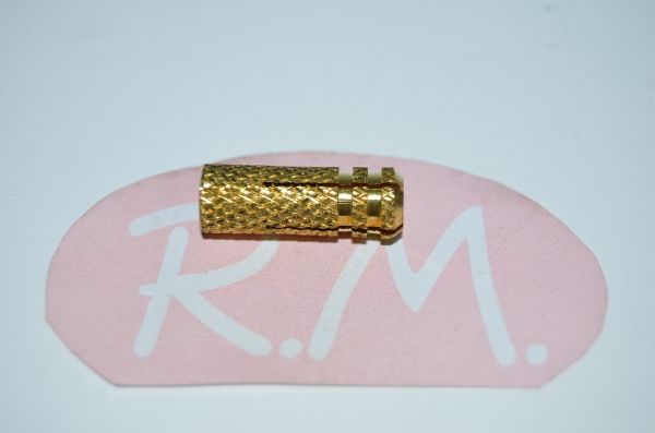 Taco de latón M6 8 x 23 mm