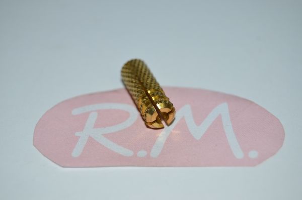 Taco de latón M6 8 x 23 mm
