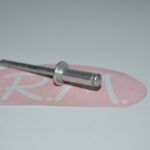 Remache cabeza alomada 5 x 14 mm