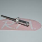 Remache cabeza alomada 5 x 16 mm