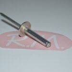 Remache aluminio cabeza ancha 4.8 x 25 mm